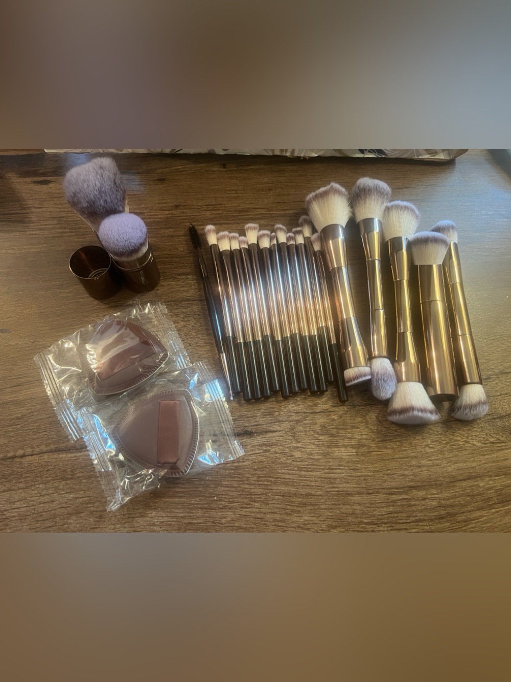 22 Pc Set Makeup Brush Set with Rose Gold Handles and Lavender Bristles
